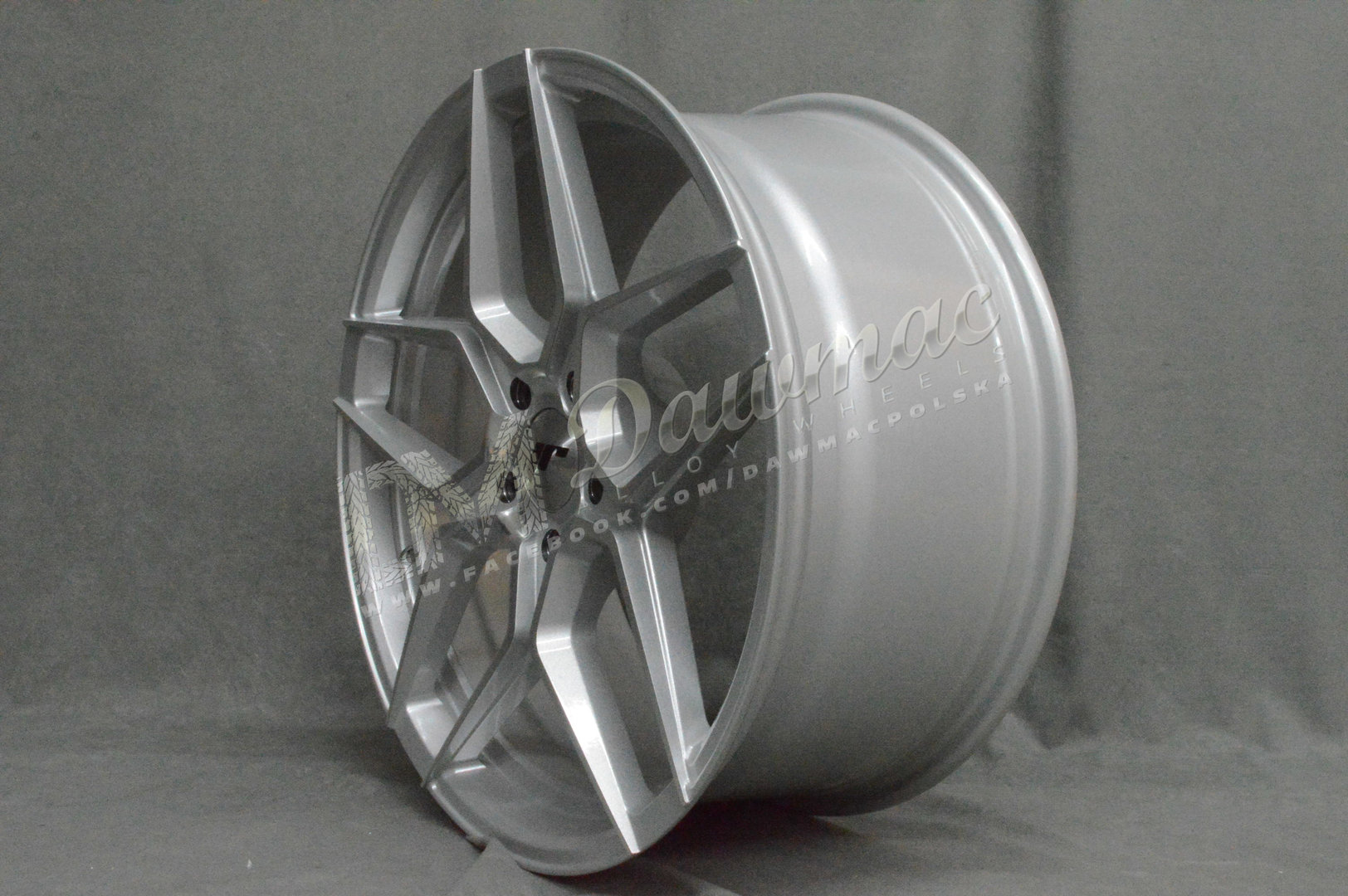 Japan Racing JR34 19" 8,5J ET20-ET40 BLANK Silver Machined Face - obrazek 3