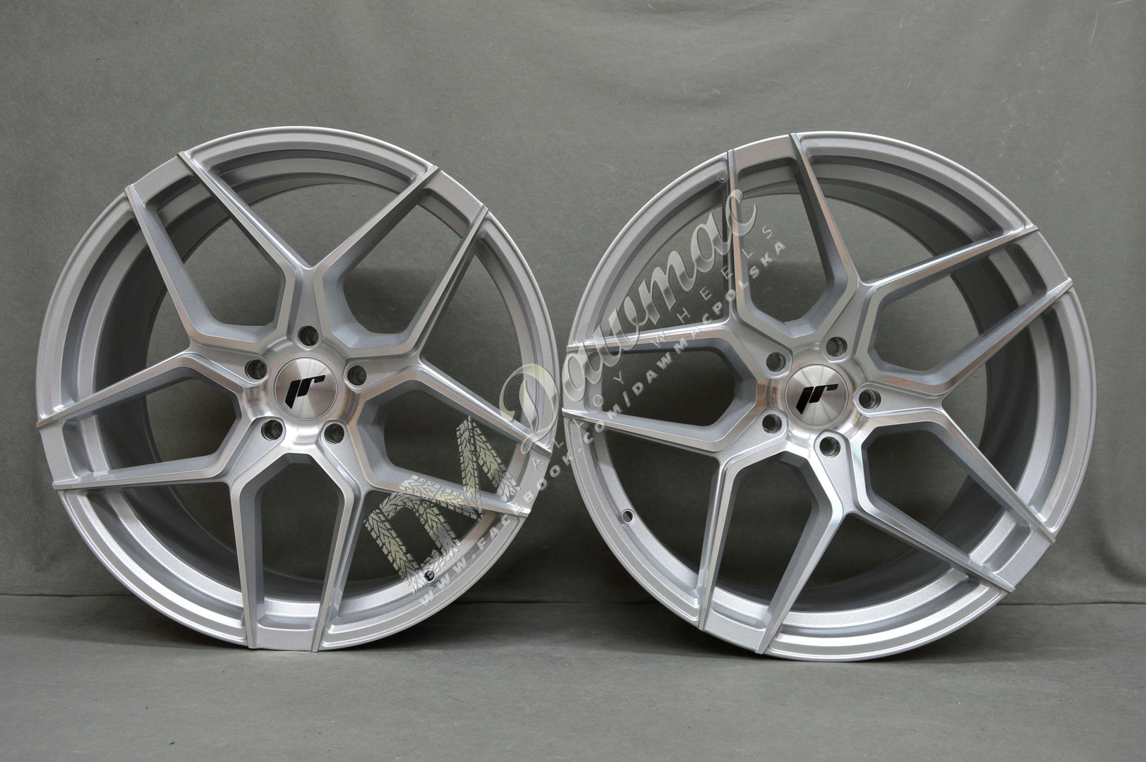 Japan Racing JR34 20" 9J ET20-ET40 BLANK Silver Machined Face - obrazek 2