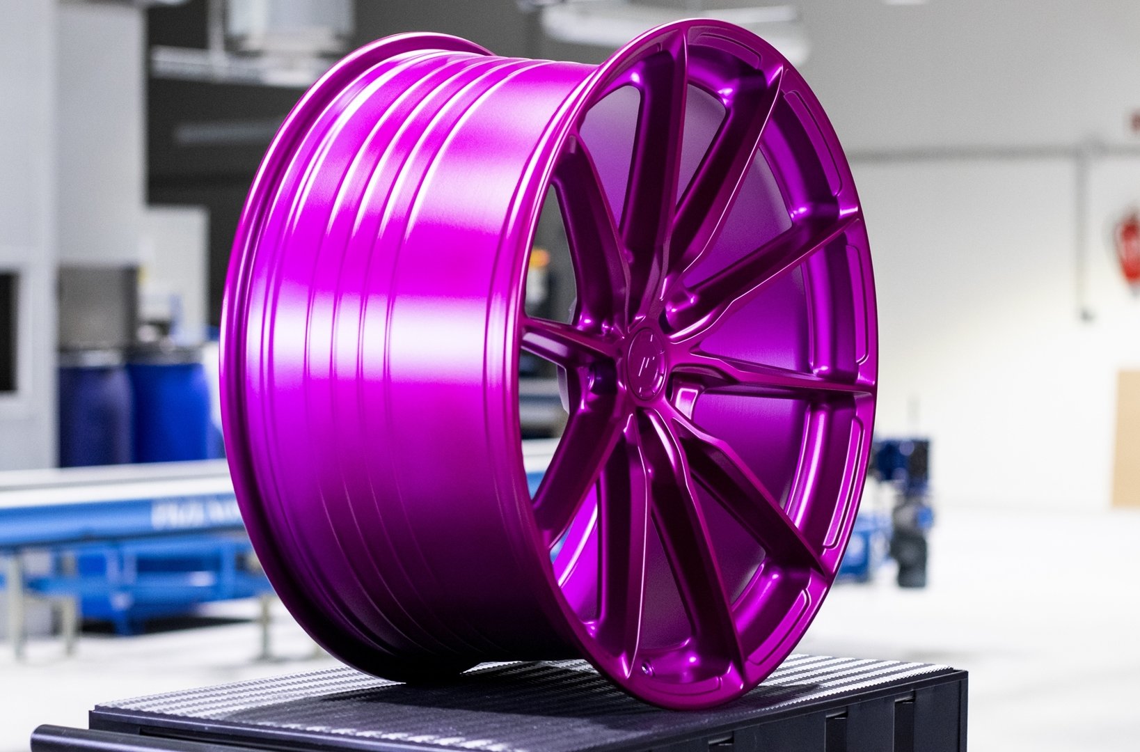 Japan Racing JR37 19" 8,5J ET20-ET45 + 9,5J ET20-ET45 BLANK Custom Finish - obrazek 4