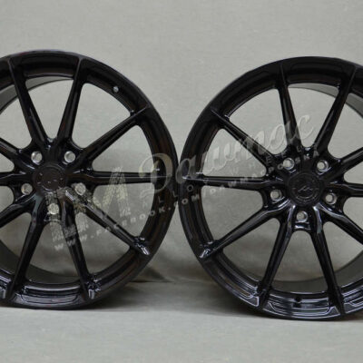 Japan Racing JR37 19" 8,5J ET20-ET45 BLANK Glossy Black