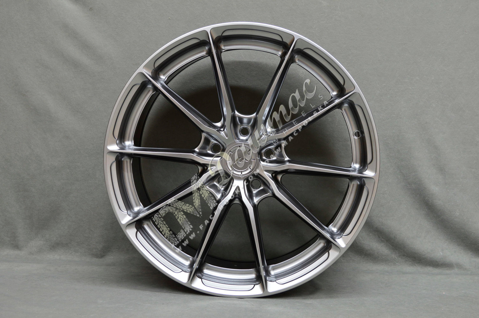 Japan Racing JR37 21" 10,5J ET10-ET46 BLANK Hyper Black - obrazek 2