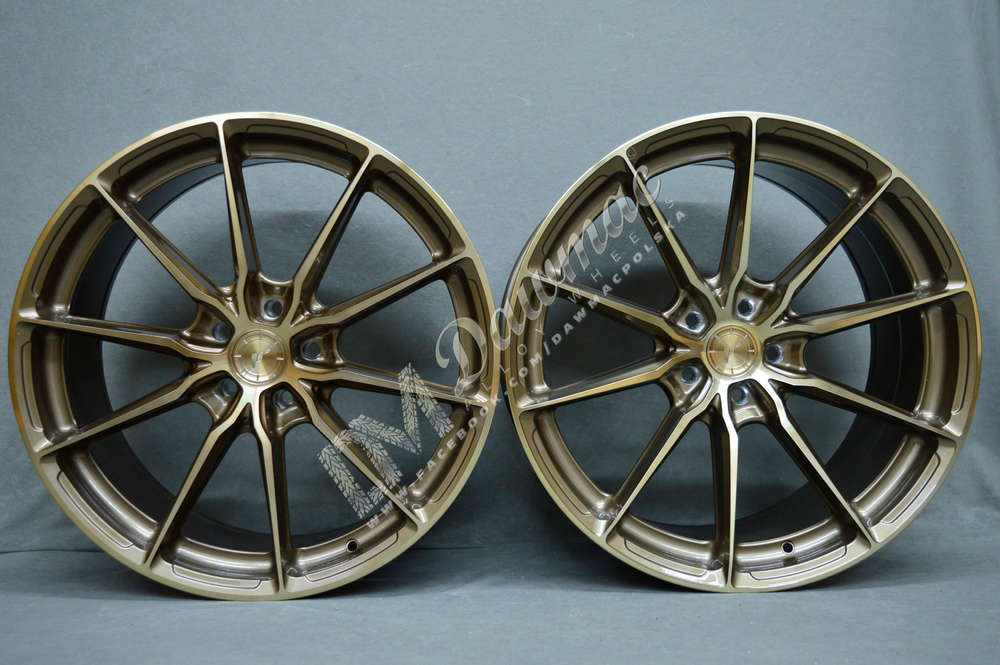 Japan Racing JR37 21" 9,5J ET0-ET58 + 11,5J ET17-ET60 BLANK Platinum Bronze