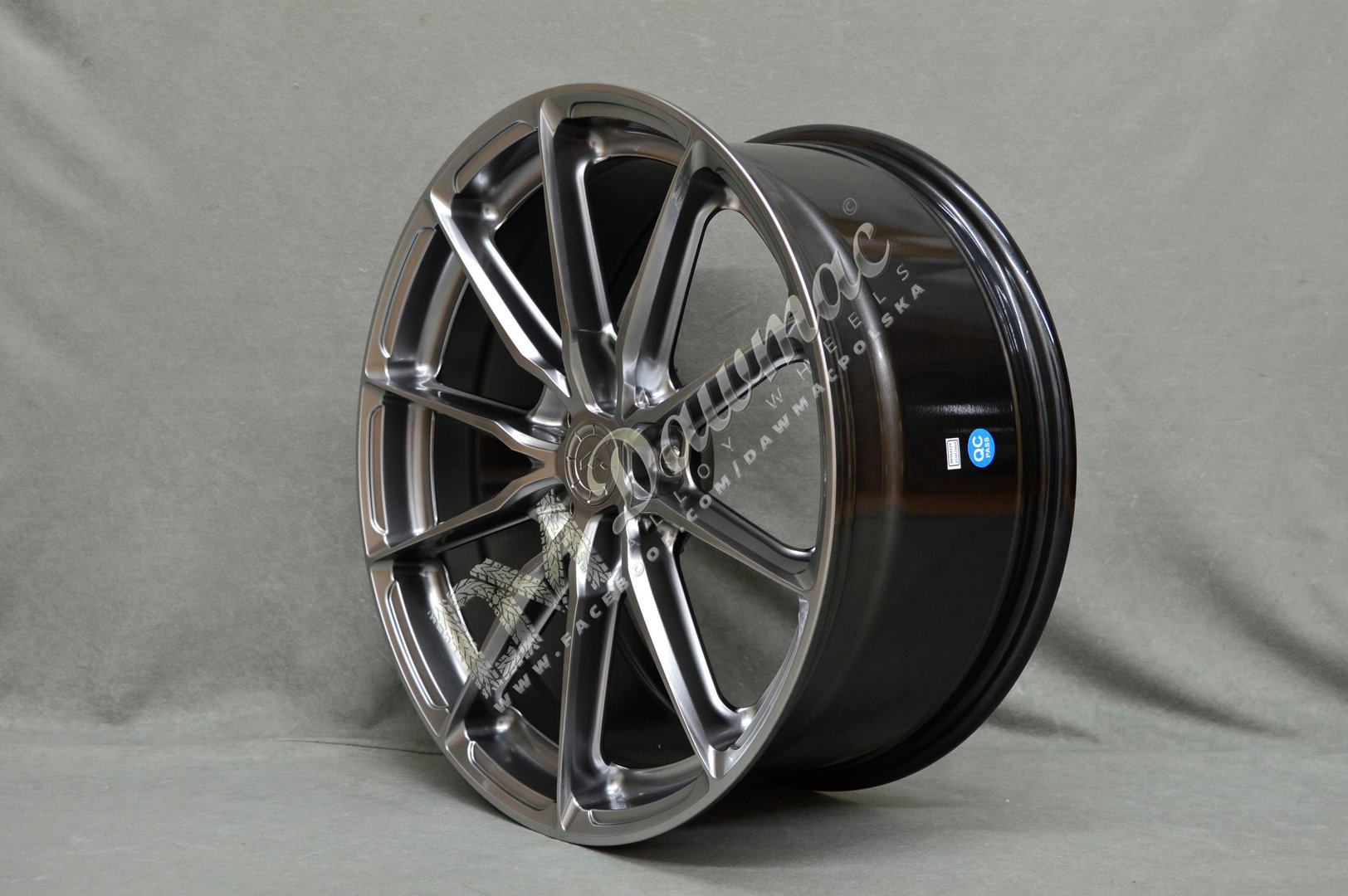 Japan Racing JR37 21" 9,5J ET0-ET58 + 11J ET11-ET55 BLANK Hyper Black - obrazek 3