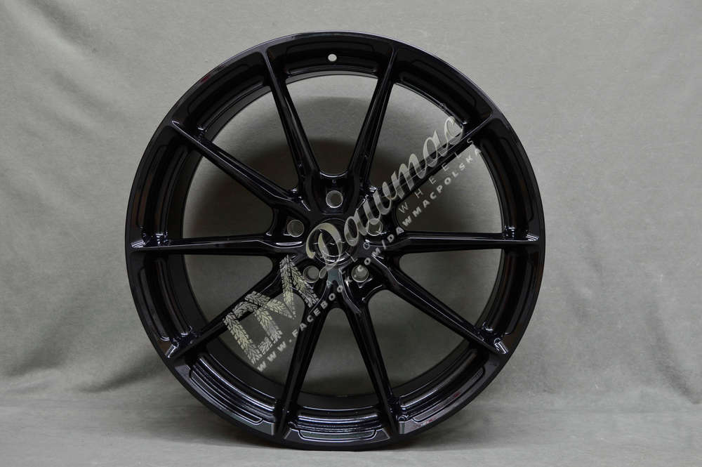 Japan Racing JR37 21" 9J ET10-ET52 + 10J ET10-ET64 BLANK Glossy Black