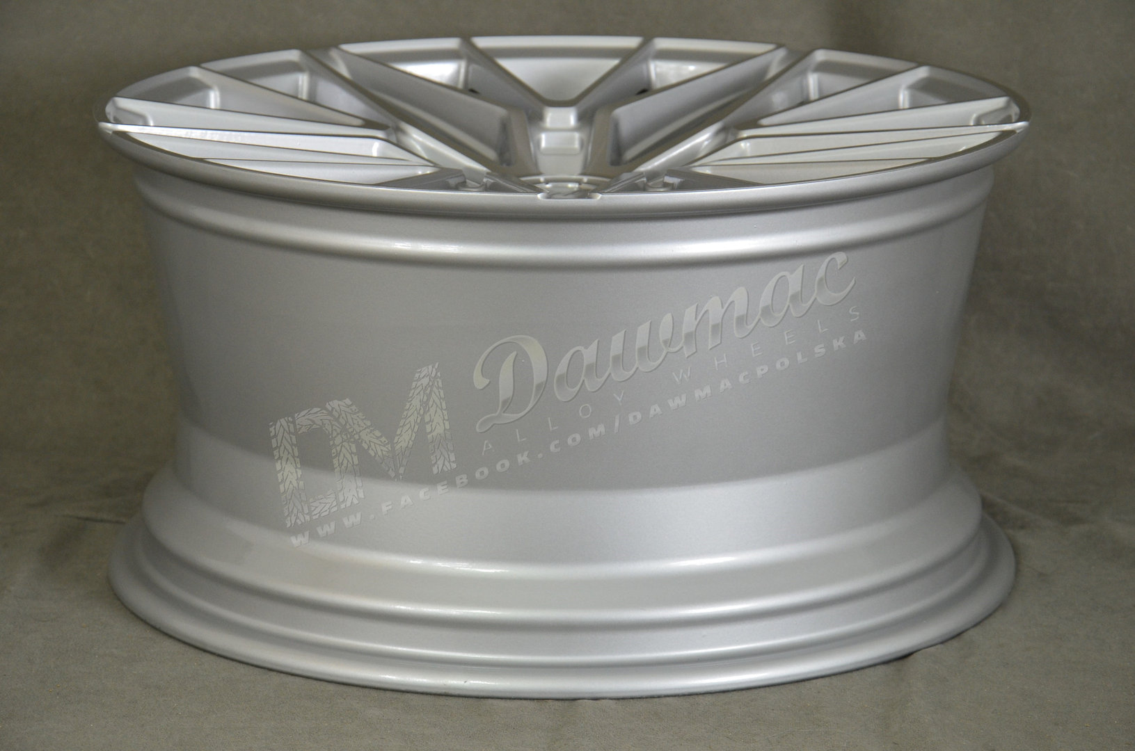 Japan Racing JR38 20" 10J ET20-45 + 10,5J ET20-45 BLANK Silver Machined Face - obrazek 7