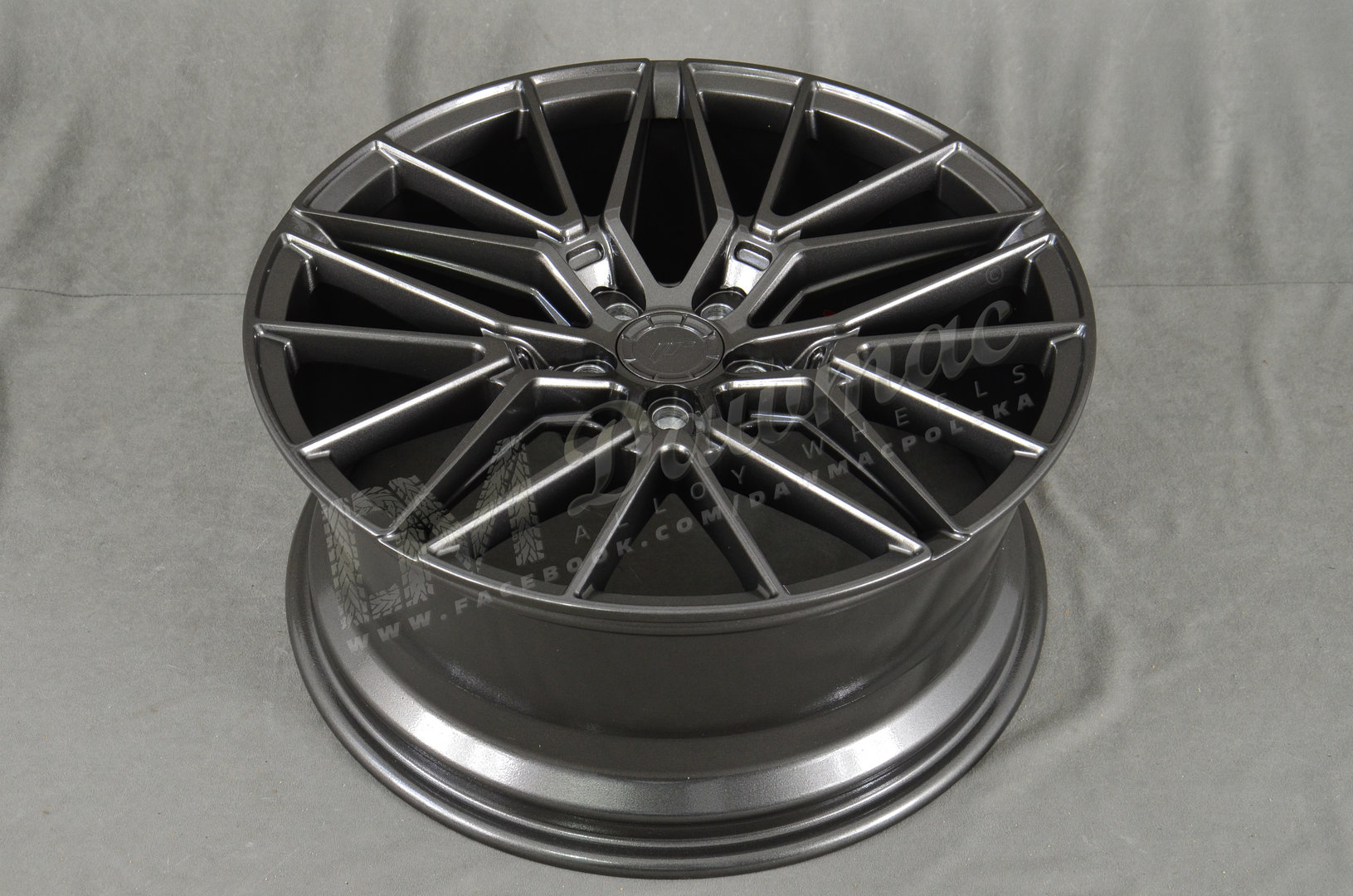 Japan Racing JR38 20" 9J ET20-45 + 10J ET20-45 BLANK Hyper Gray - obrazek 5