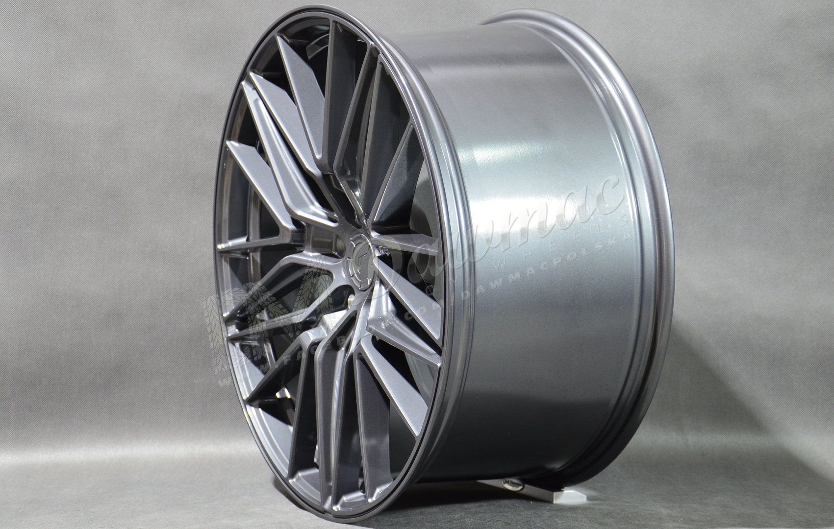 Japan Racing JR38 22" 10,5J ET10-ET46 BLANK Hyper Gray - obrazek 4