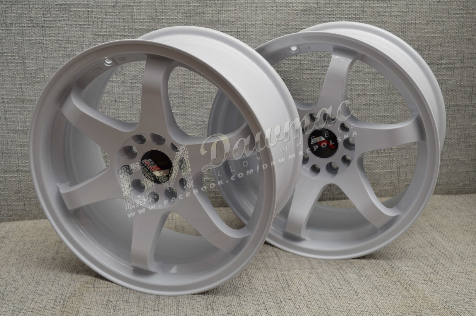 Japan Racing JR3 15" 7J ET25 + 8J ET25 4x100/4x108 White - obrazek 4