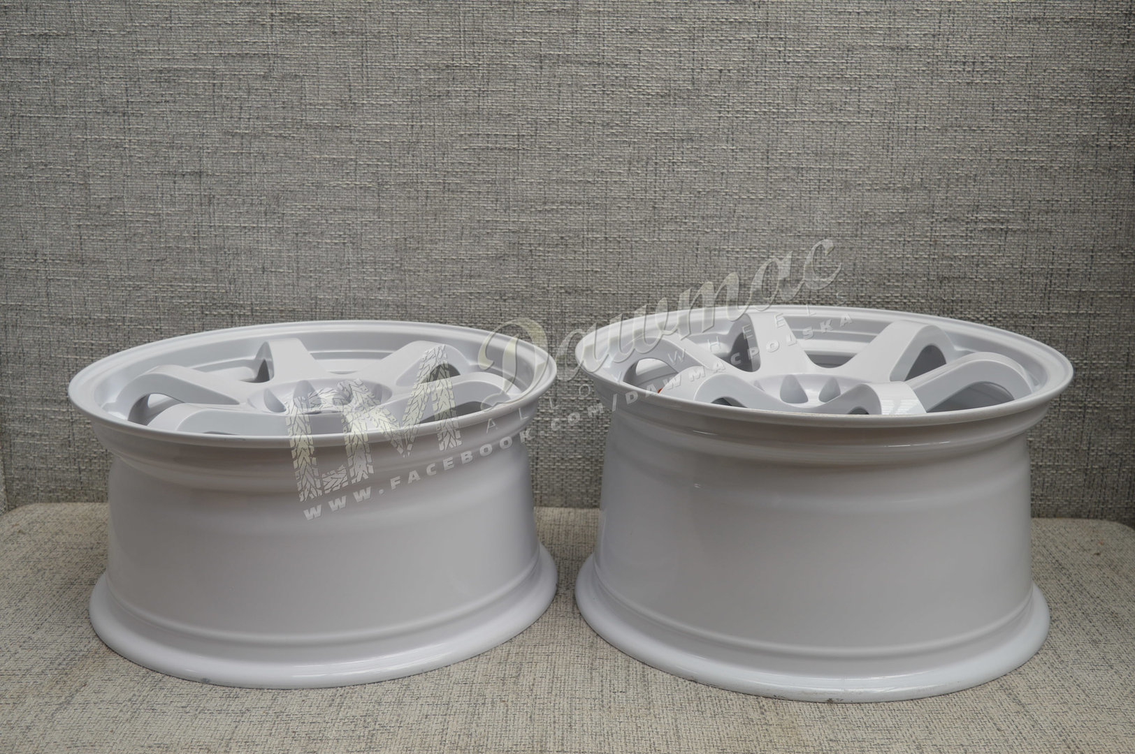 Japan Racing JR3 15" 7J ET25 + 8J ET25 4x100/4x108 White - obrazek 5