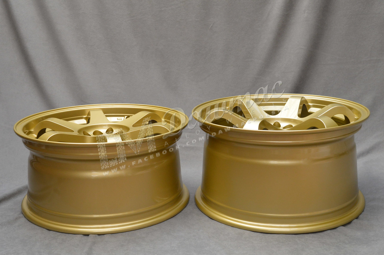 Japan Racing JR3 15" 7J ET40 + 8J ET25 4x100/4x114,3 Gold - obrazek 7