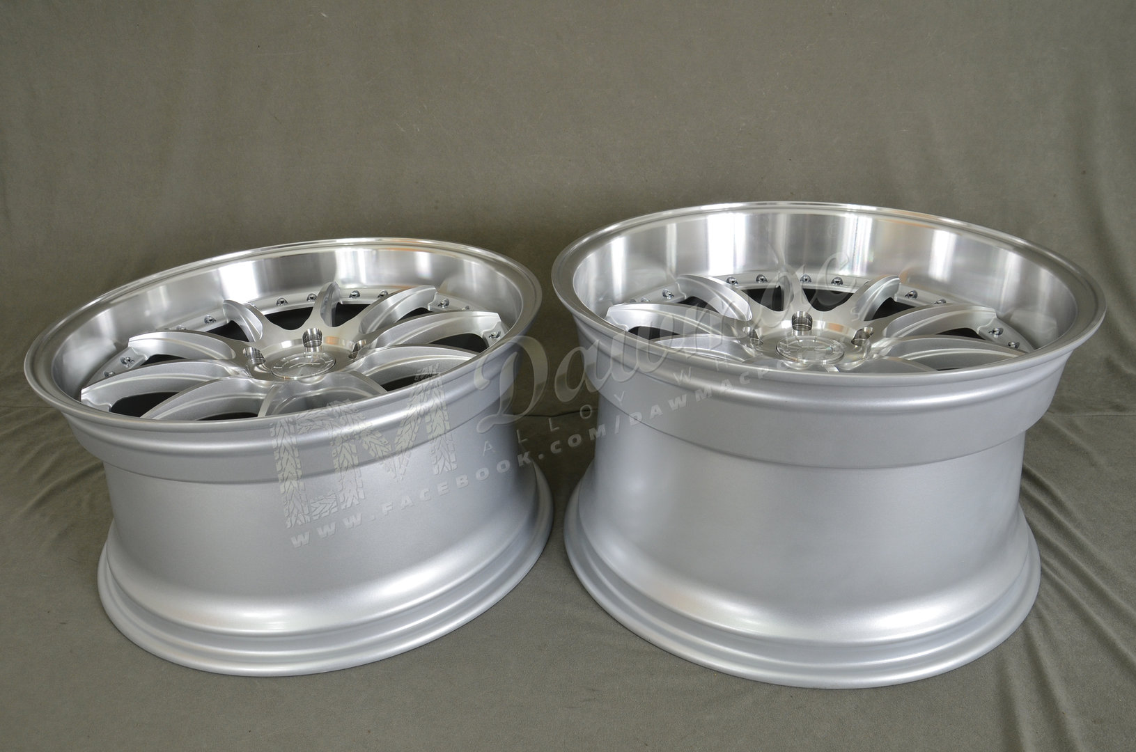Japan Racing JR41 19" 9,5J ET12-ET22 + 11J ET22-ET25 BLANK Silver Machined Face - obrazek 7