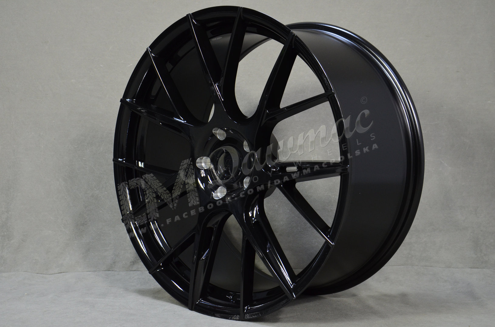 Japan Racing JR42 19" 8,5J ET35 5x120 Gloss Black - obrazek 4