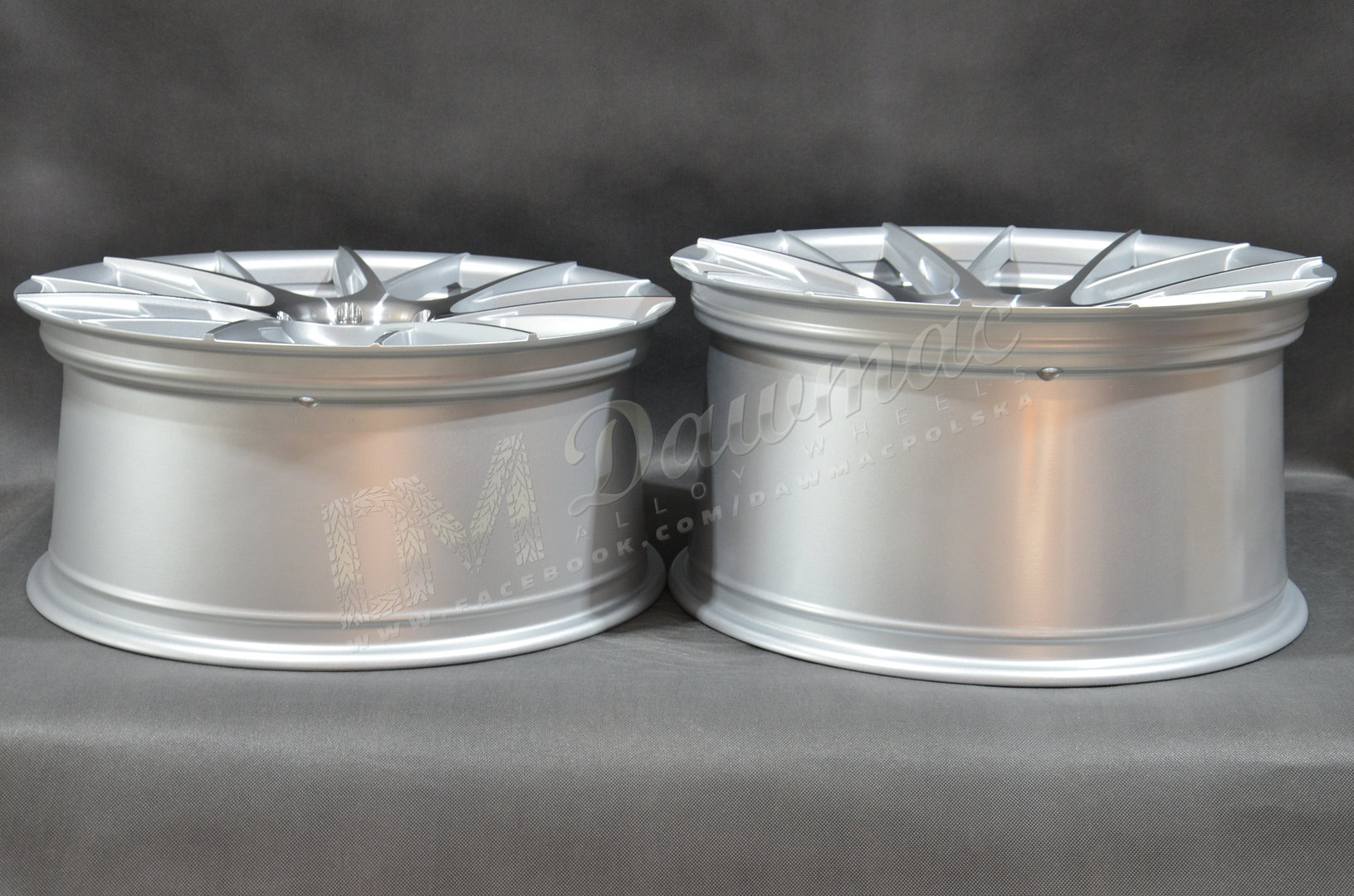 Japan Racing JR42 20" 11J ET20-ET35 BLANK Silver Machined Face - obrazek 8