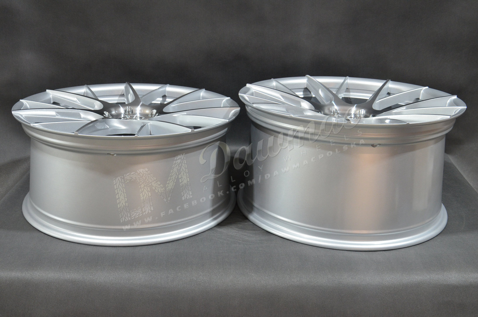 Japan Racing JR42 20" 9J ET20-ET50 + 11J ET20-ET35 BLANK Silver Machined Face - obrazek 7