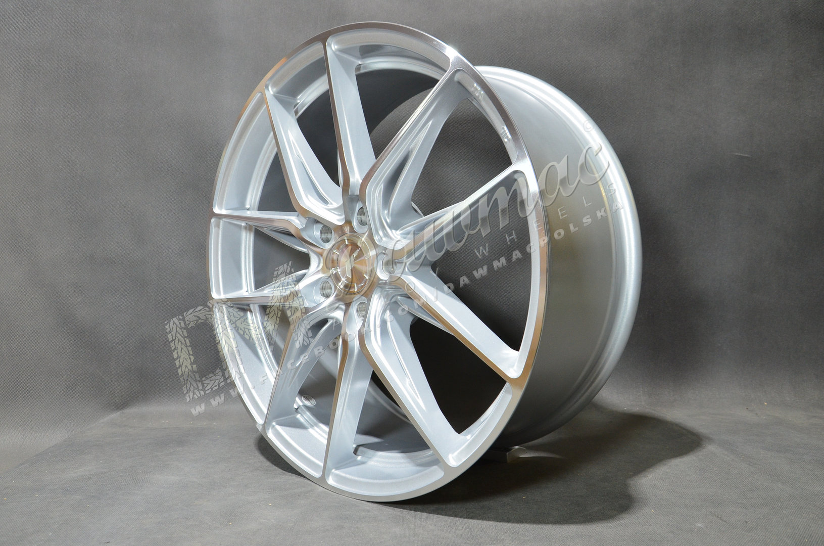 Japan Racing JR44 18" 8,5J ET20-ET48 BLANK silver w/ Machined Face - obrazek 4