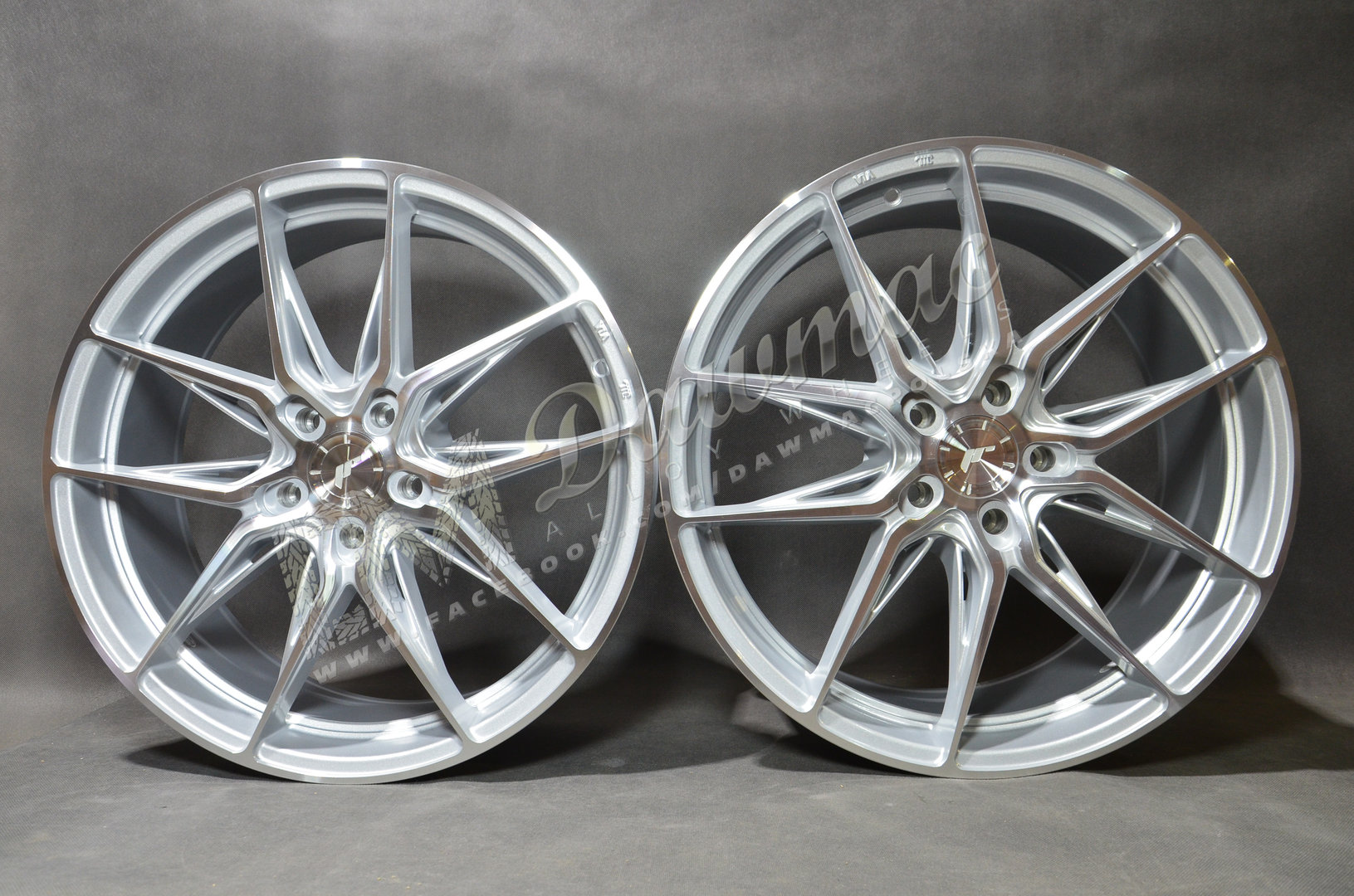 Japan Racing JR44 19" 9J ET20-ET51 + 10J ET 15-ET45 BLANK Silver w/ Machined Face - obrazek 2