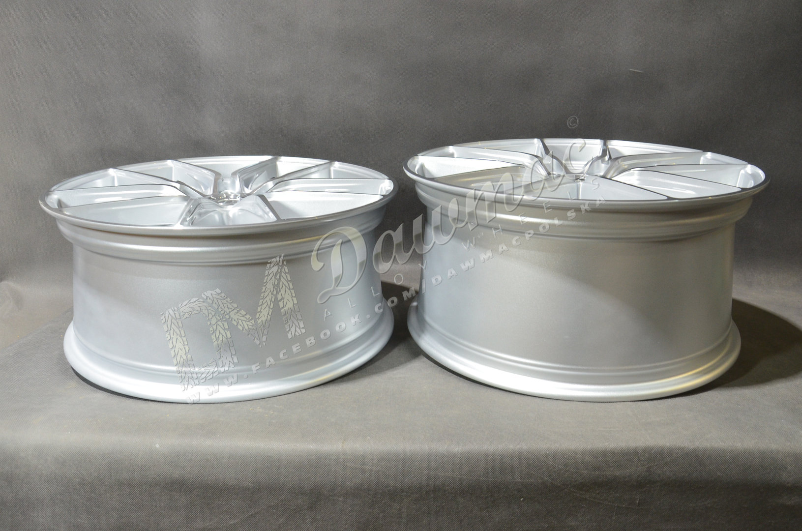 Japan Racing JR44 20" 9J ET20-ET51 + 10J ET15-ET35 BLANK Silver w/ Machined Face - obrazek 6