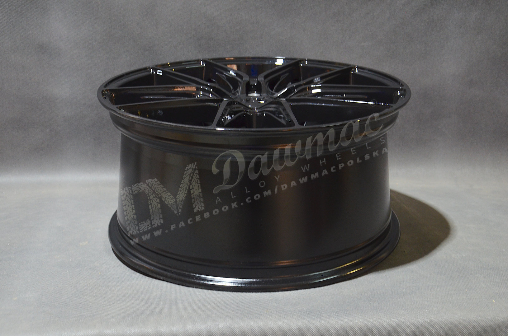 Japan Racing JR44 22" 11J ET15-ET45 BLANK Glossy Black - obrazek 5