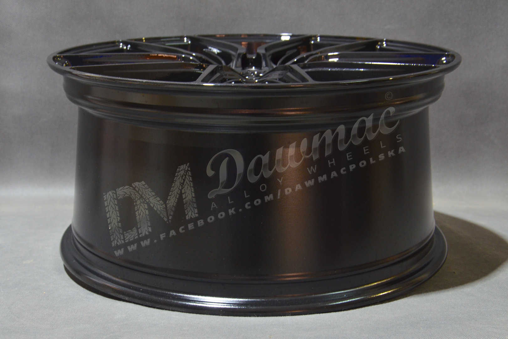 Japan Racing JR44 22" 9J ET15-ET35 BLANK Glossy Black - obrazek 6