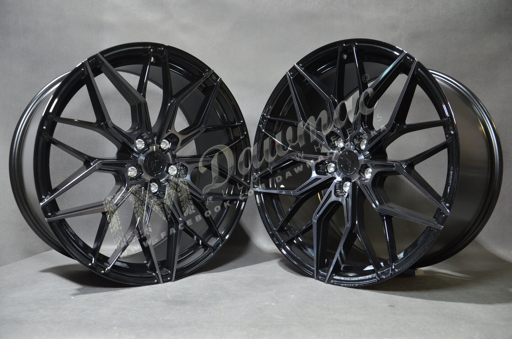 Japan Racing JR46 19" 8J ET20-ET40 + 9J ET20-40 BLANK Black Machined w/Tinted Face - obrazek 4