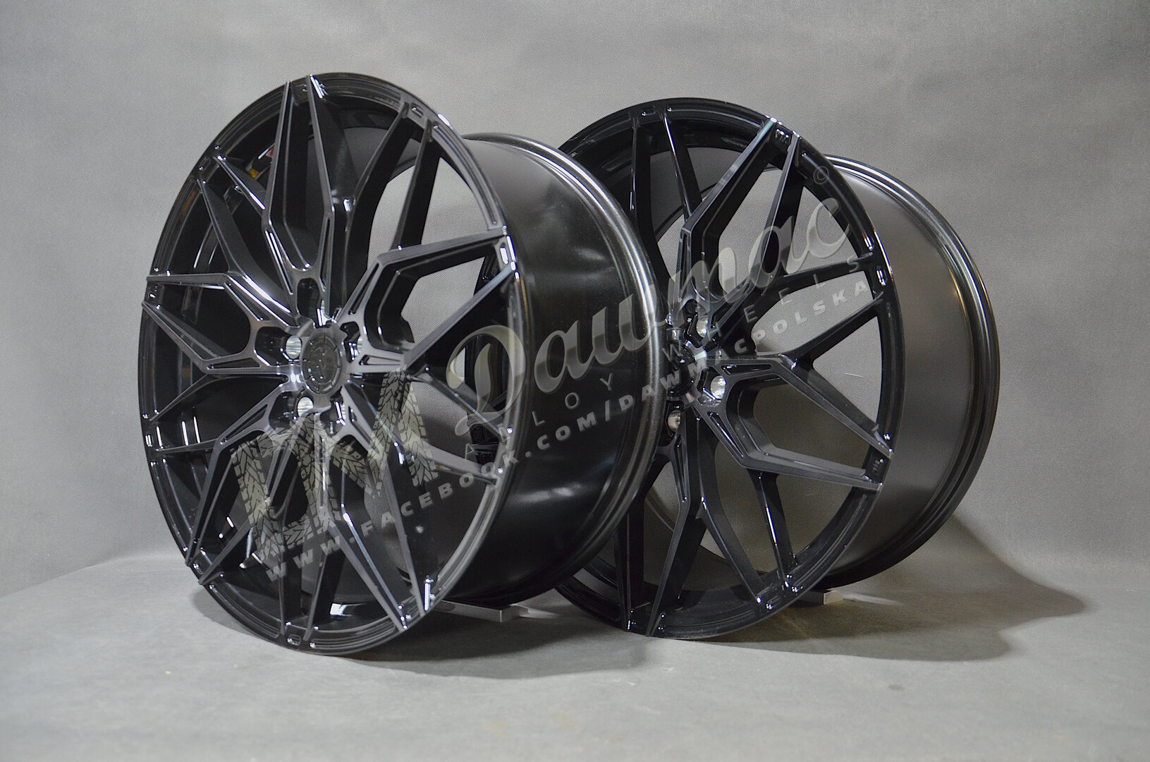 Japan Racing JR46 20" 8,5J ET20-ET45 + 9,5J ET20-ET40 BLANK Black Machined w/Tinted Face - obrazek 6