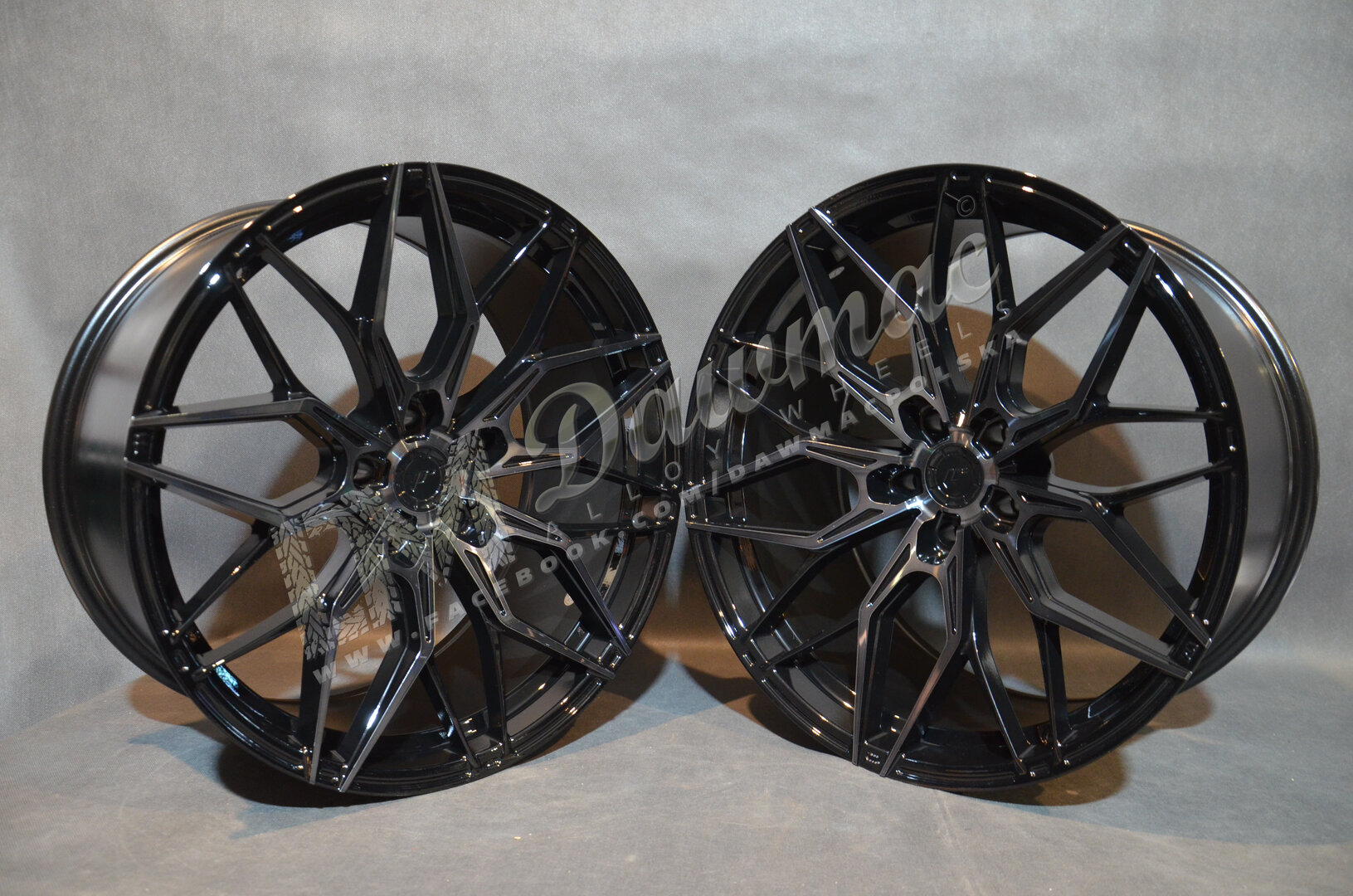 Japan Racing JR46 20" 9,5J ET20-ET40 + 10,5J ET15-ET35 BLANK Black Machined w/Tinted Face - obrazek 3