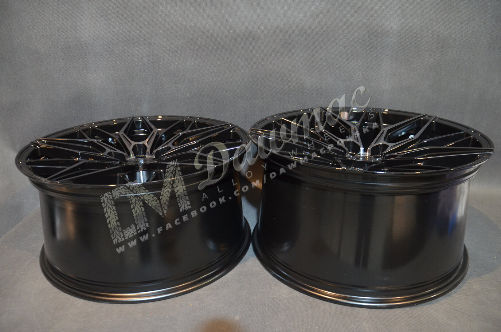 Japan Racing JR46 20" 9,5J ET20-ET40 + 10,5J ET15-ET35 BLANK Black Machined w/Tinted Face - obrazek 7