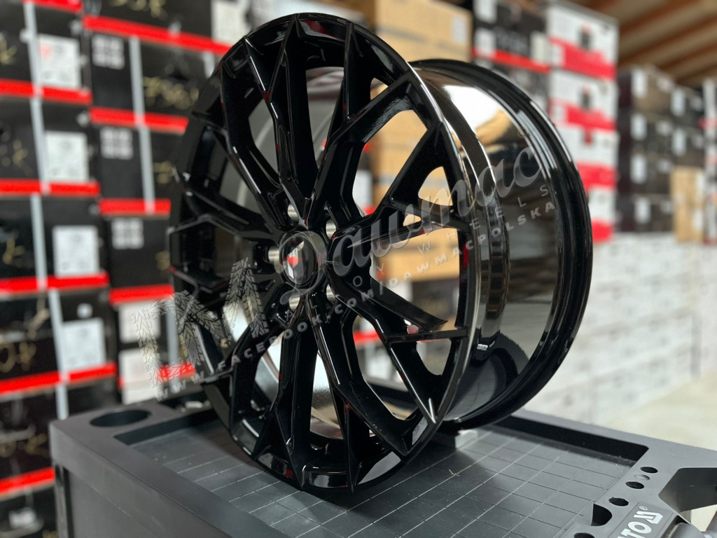 Japan Racing JR49 19" 8,5J ET20-ET45 + 9,5J ET20-ET45 BLANK Gloss Black - obrazek 4