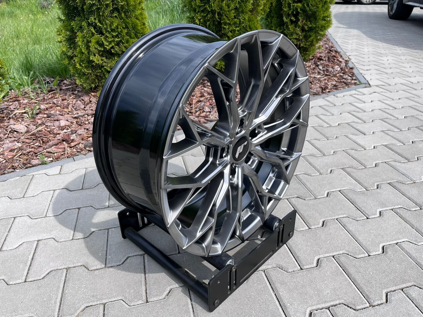 Japan Racing JR49 19" 8J ET20-ET40 + 9J ET20-ET40 BLANK Hyper Black - obrazek 5