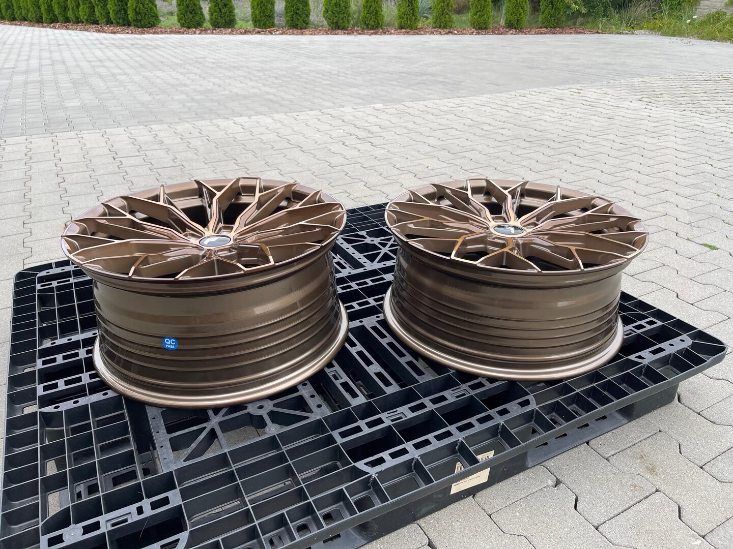 Japan Racing JR49 19" 8J ET20-ET40 + 9J ET20-ET40 BLANK Platinum Bronze - obrazek 2