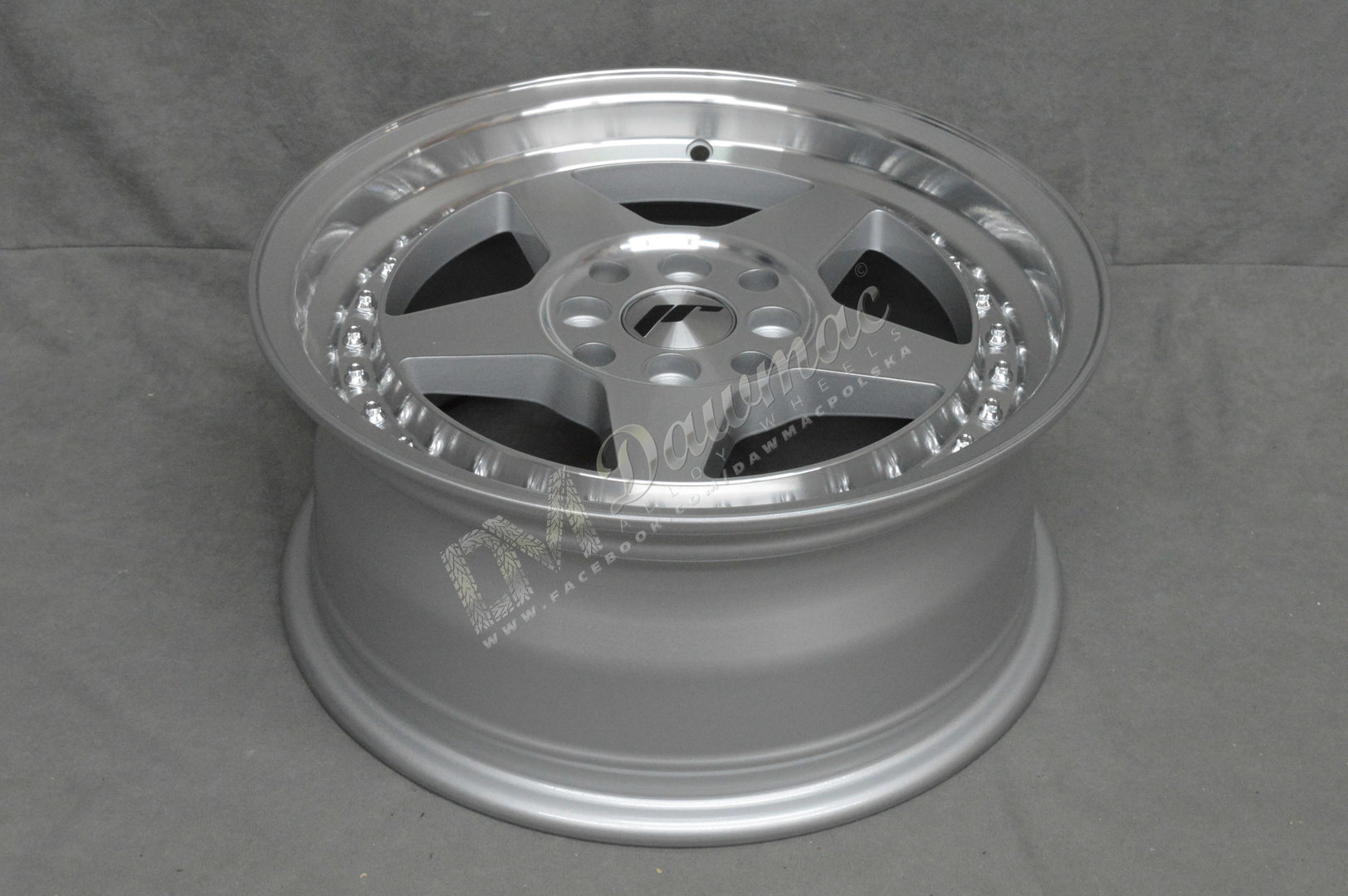 Japan Racing JR6 15" 7J ET20-ET35 + 8J ET25 BLANK Silver Machined Face - obrazek 5