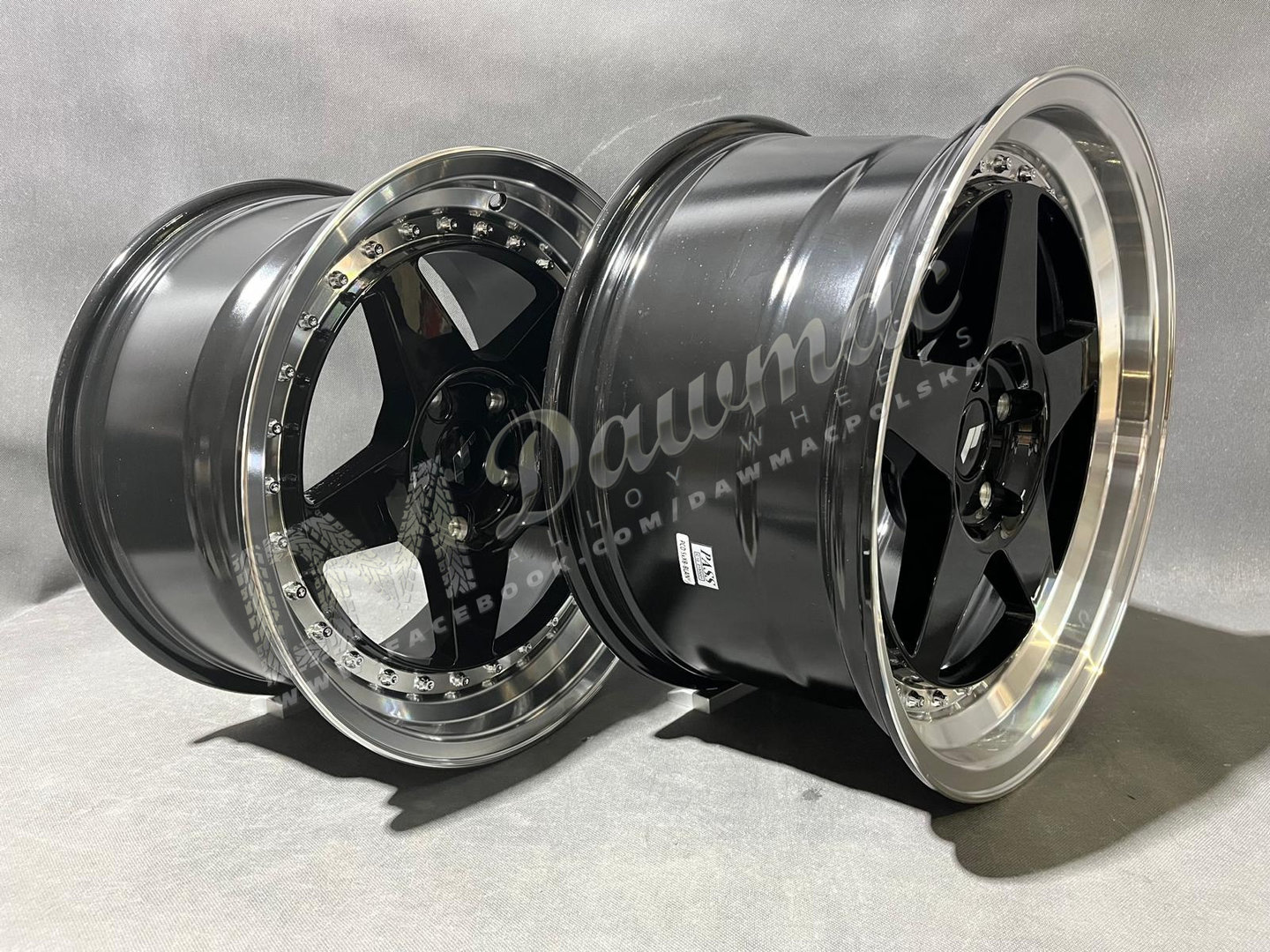 Japan Racing JR6 15" 7J ET25 + 8J ET25 4x100/4x108 Glossy Black w/ Machined Lip - obrazek 5