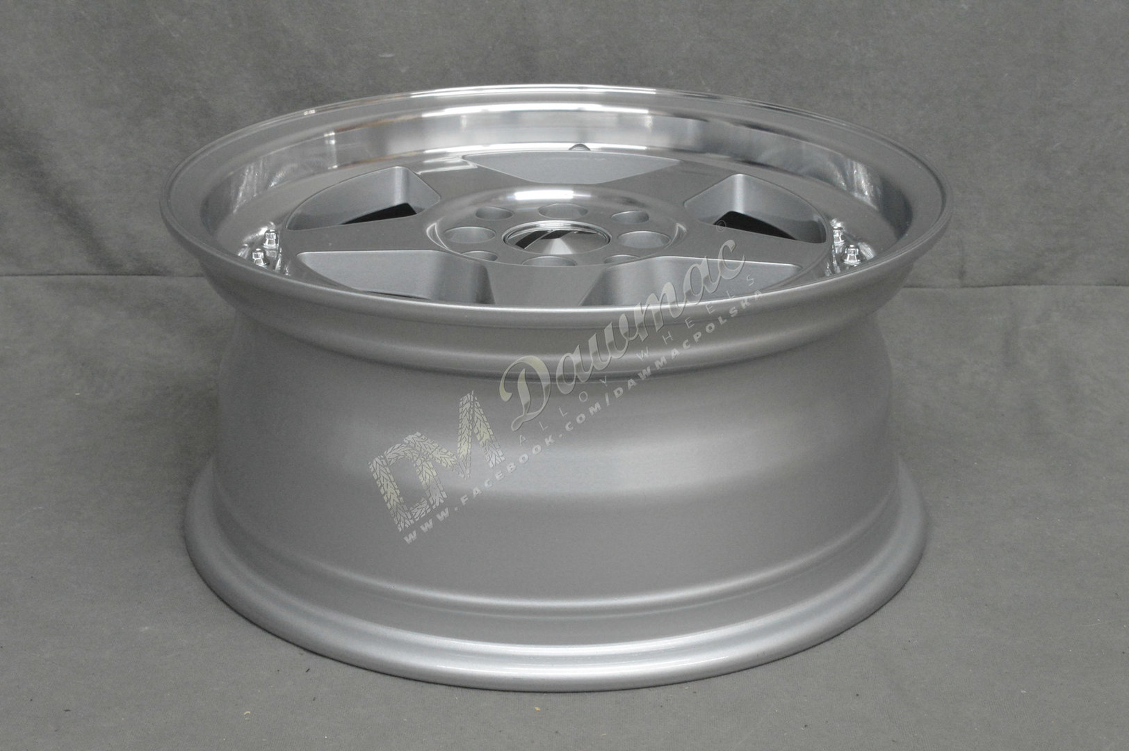 Japan Racing JR6 15" 7J ET35 + 8J ET15 4x100/4x114,3 Silver Machined Face - obrazek 6