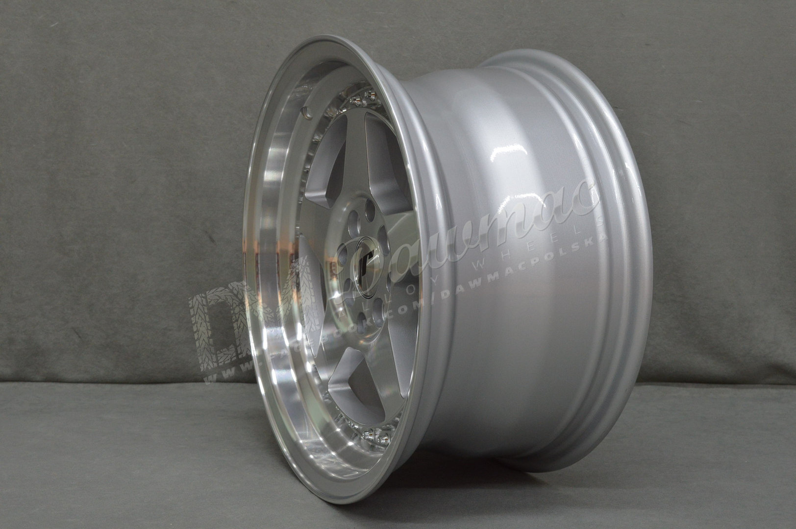Japan Racing JR6 16" 8J ET25 4x100/4x108 Silver Machined Face - obrazek 3