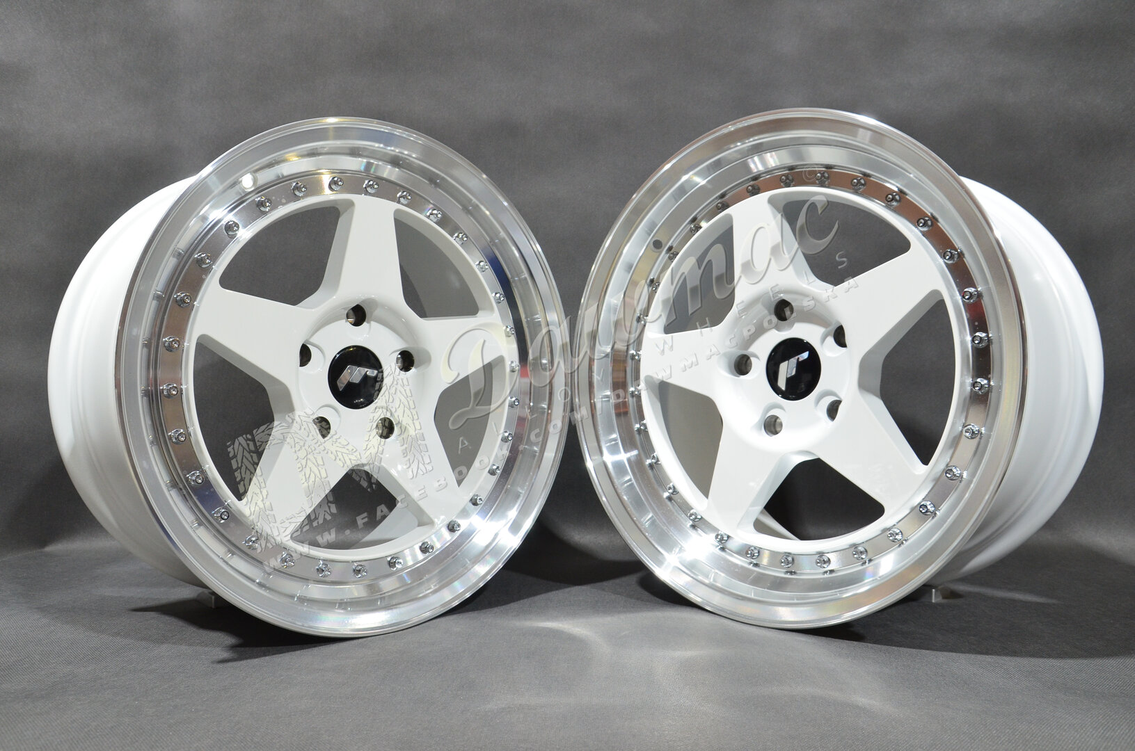 Japan Racing JR6 17" 9J ET20-ET35 + 10J ET20 BLANK White w/ Machined Lip - obrazek 3