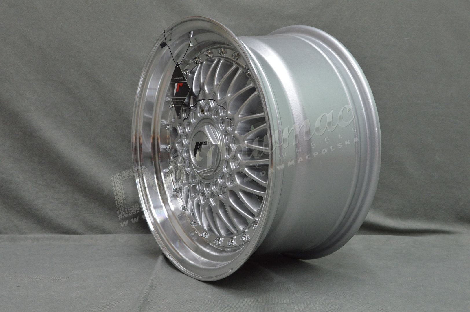 Japan Racing JR9 15" 8J ET20 + 9J ET10 4x100/4x108 Silver w/ Machined Lip Silver Rivets - obrazek 3
