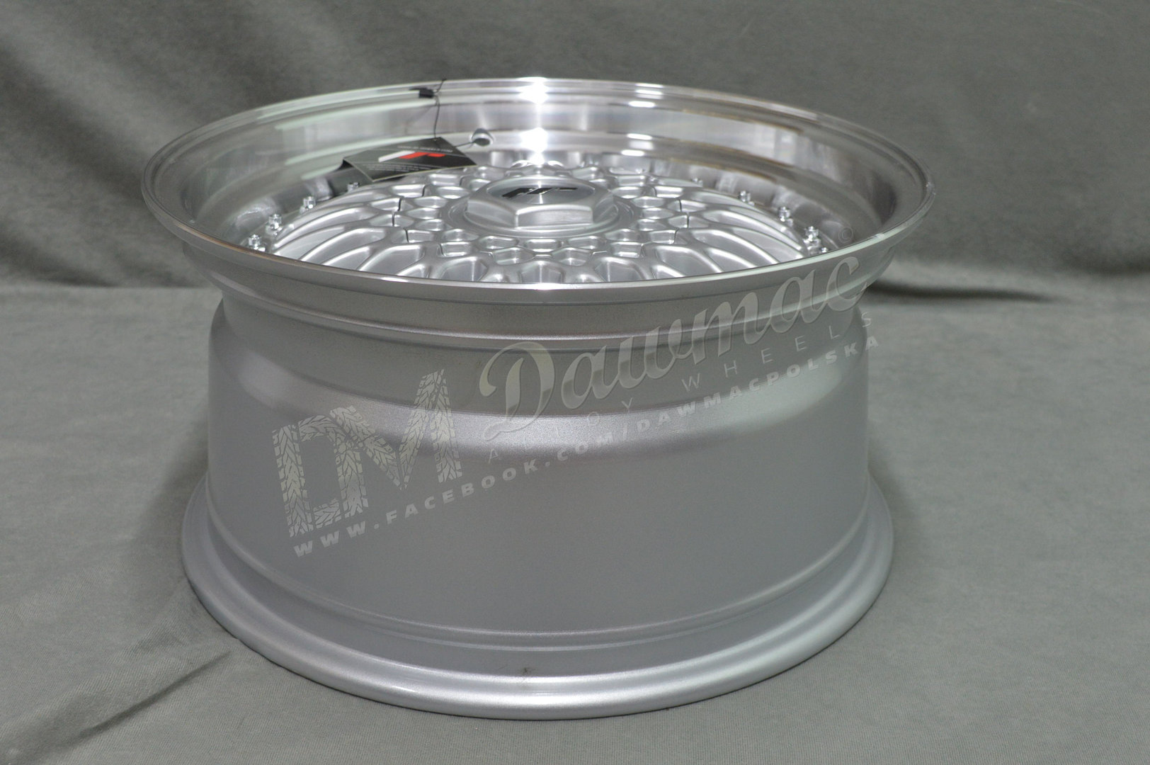 Japan Racing JR9 15" 8J ET20 + 9J ET10 4x100/4x108 Silver w/ Machined Lip Silver Rivets - obrazek 6