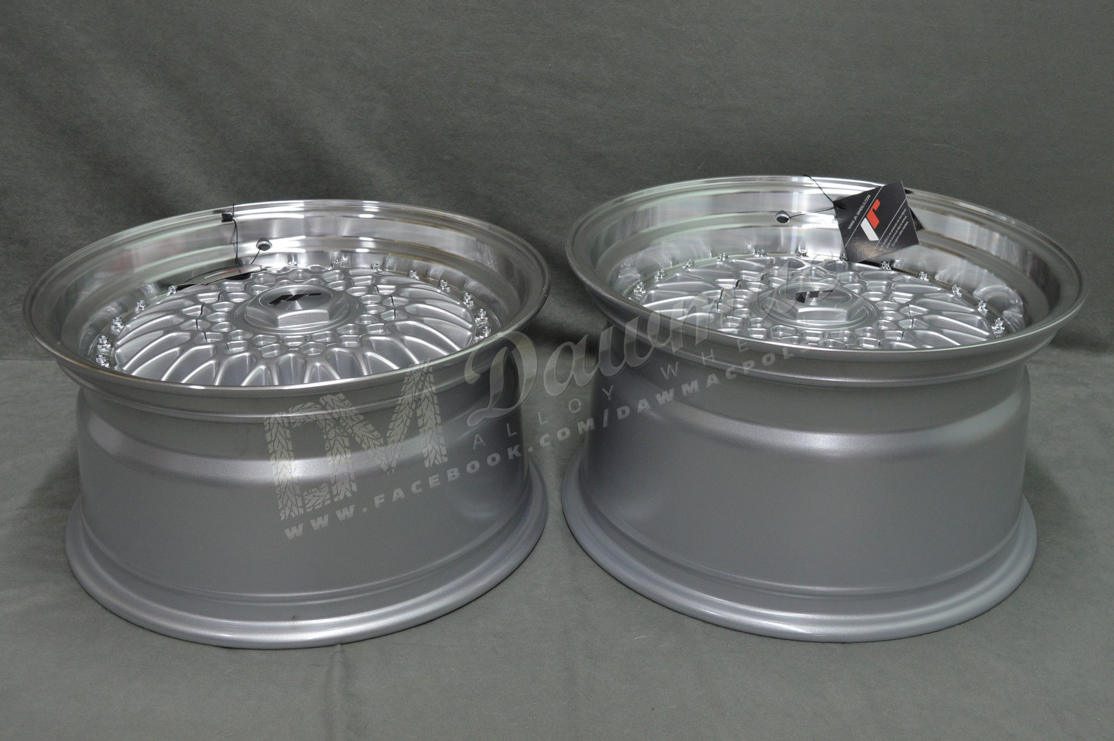 Japan Racing JR9 16" 7,5J ET25 4x100/4x108 Silver w/Machined Lip Silver Rivets - obrazek 7
