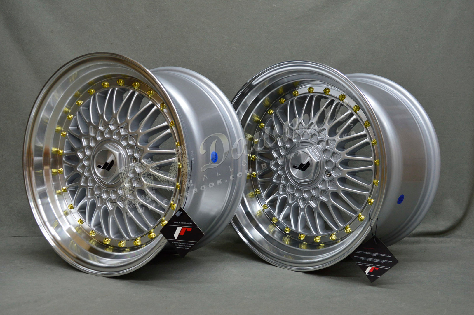 Japan Racing JR9 16" 7,5J ET25 + 9J ET20 4x100/4x108 Silver w/Machined Lip Gold Rivets - obrazek 5