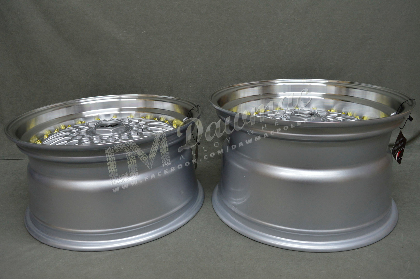 Japan Racing JR9 16" 7,5J ET25 + 9J ET20 4x100/4x108 Silver w/Machined Lip Gold Rivets - obrazek 7