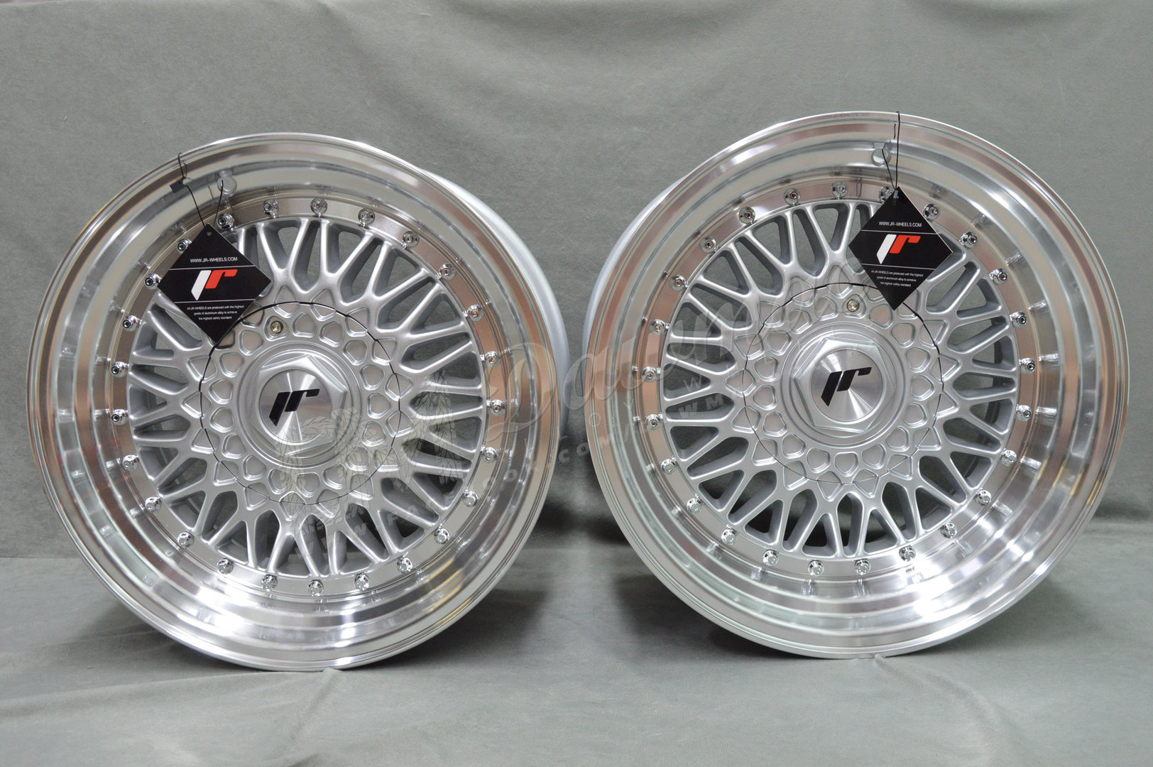 Japan Racing JR9 16" 7,5J ET25 + 9J ET20 4x100/4x108 Silver w/Machined Lip Silver Rivets - obrazek 2