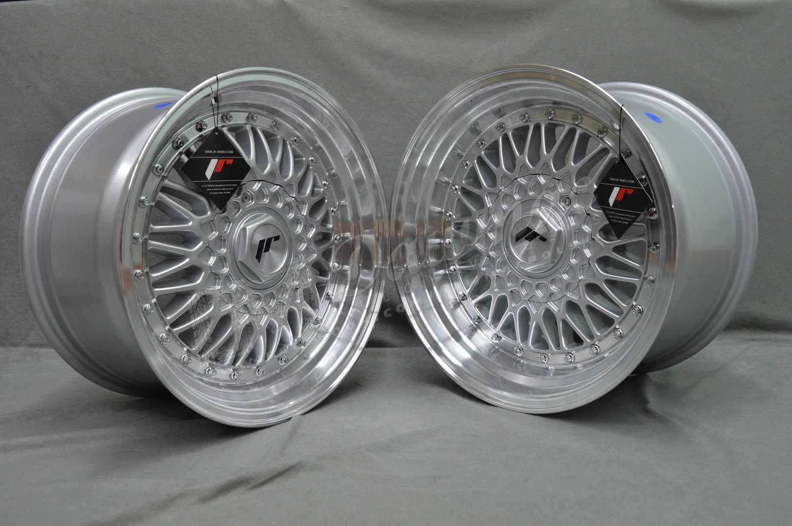 Japan Racing JR9 16" 8J ET25 + 9J ET20 4x100/4x108 Silver w/Machined Lip Silver Rivets - obrazek 3