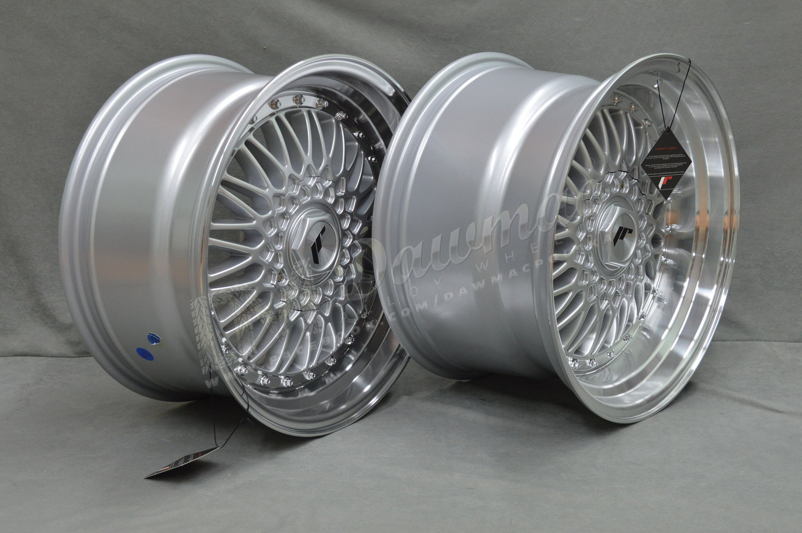 Japan Racing JR9 17" 10J ET20 5x112/5x120 Silver w/Machined Lip Silver Rivets - obrazek 5