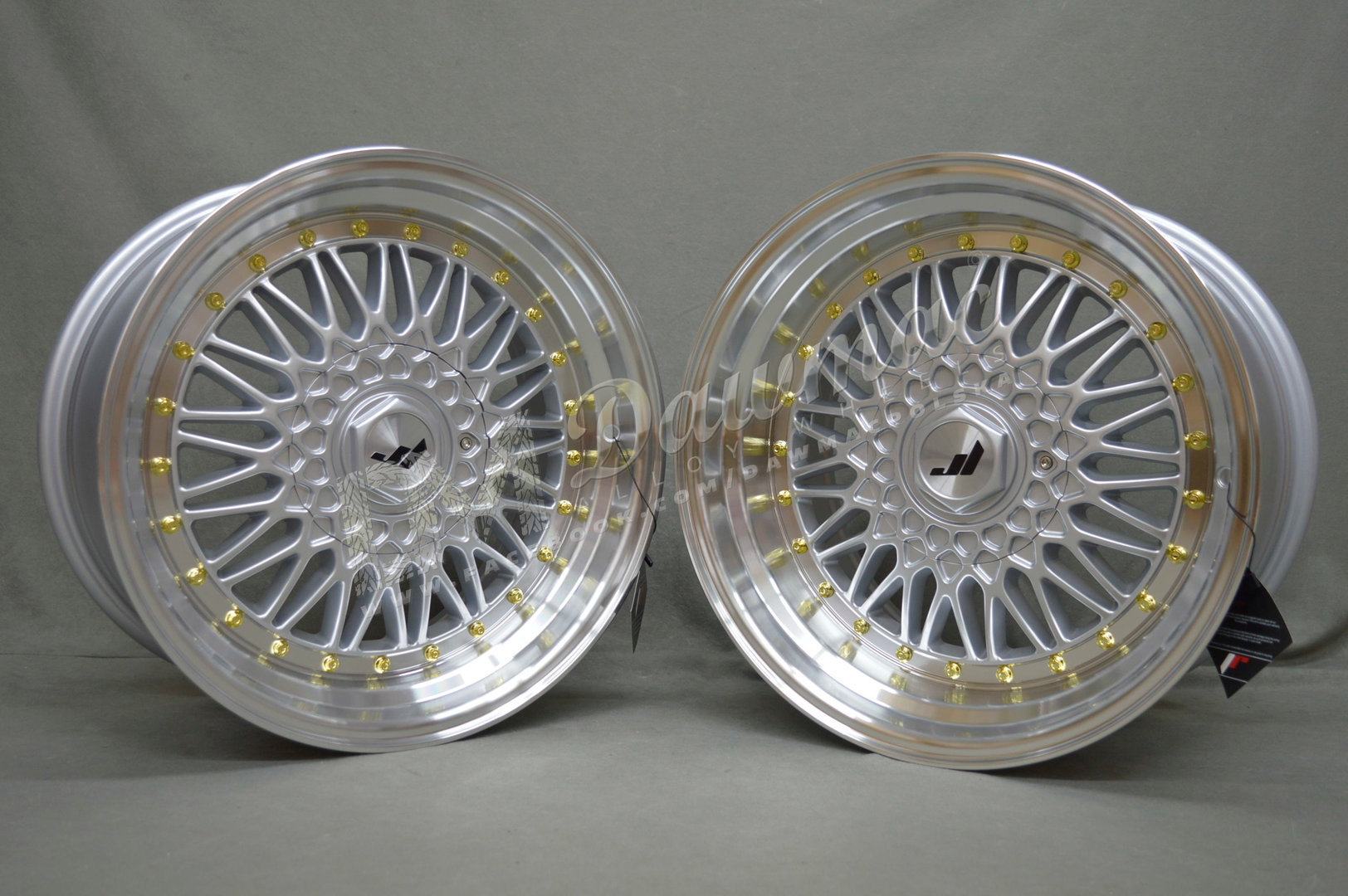 Japan Racing JR9 17" 7,5J ET35 + 8,5J ET35 5x112/5x120 Silver w/Machined Lip Gold Rivets - obrazek 4