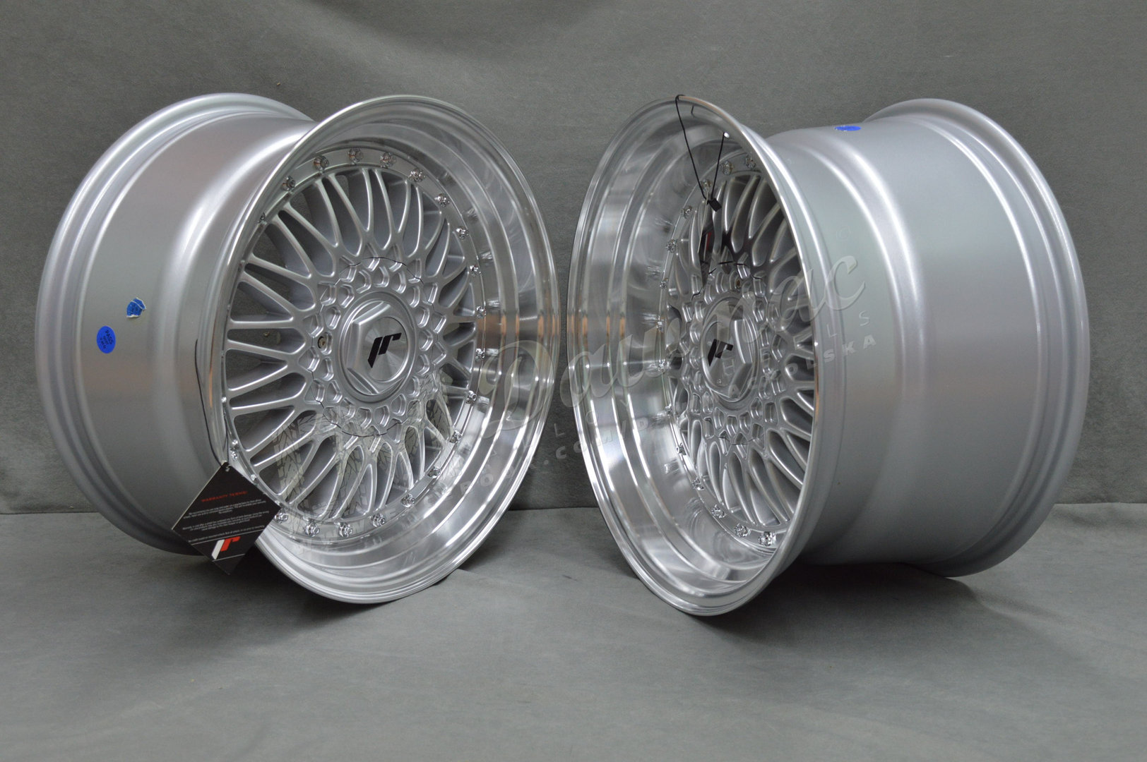 Japan Racing JR9 17" 8,5J ET20-ET35 BLANK Silver w/Machined Lip Silver Rivets - obrazek 3