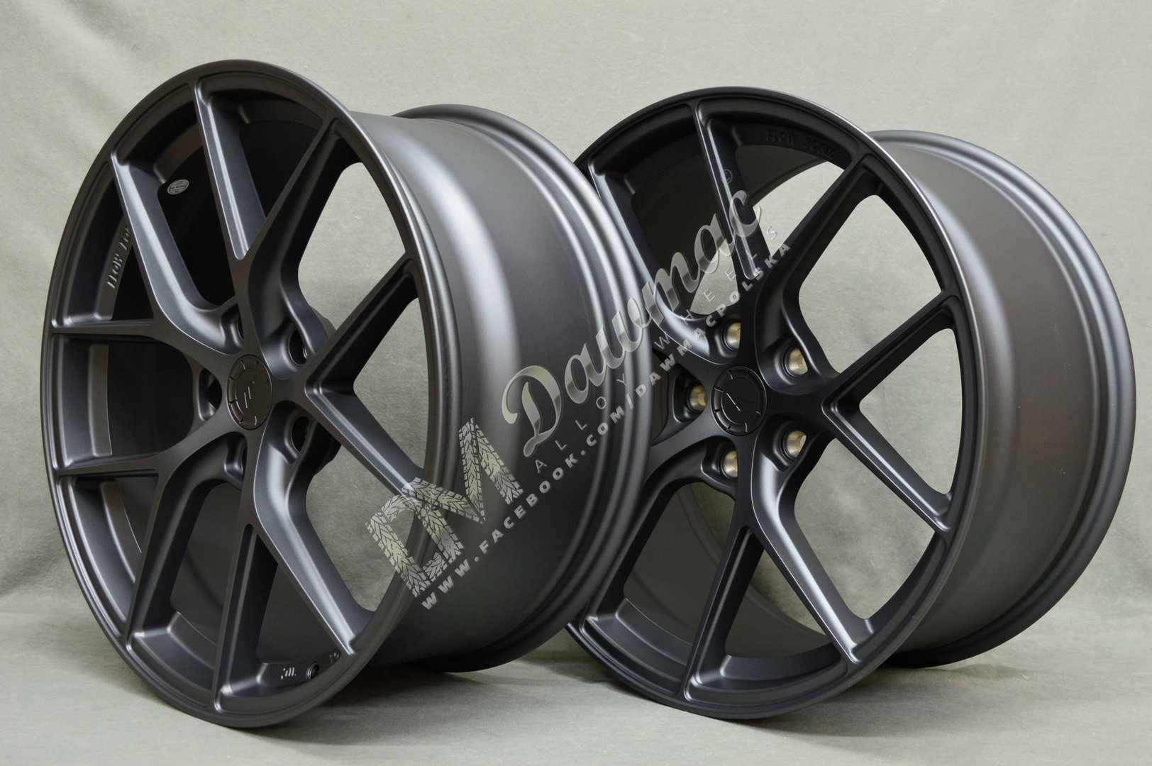 Japan Racing SL01 17" 7J ET20-ET40 BLANK Matt Gun Metal - obrazek 6