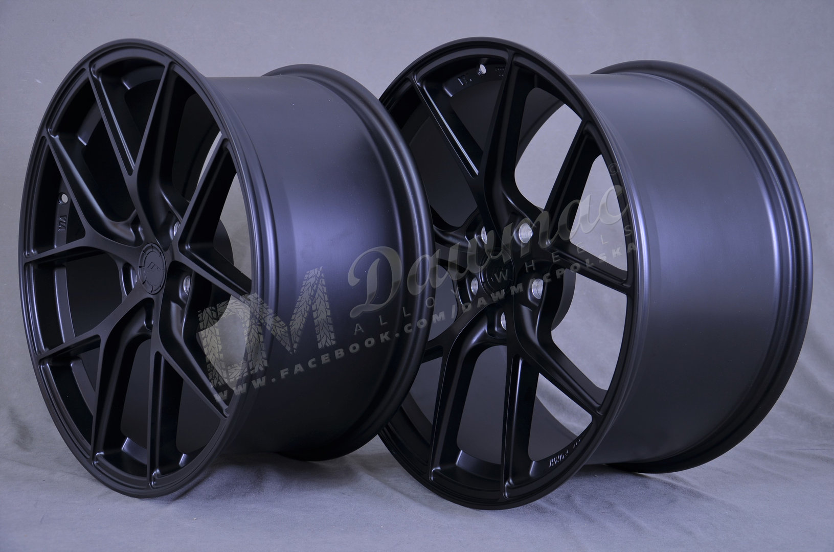 Japan Racing SL01 17" 8J ET20-ET45 + 9J ET20-ET50 BLANK Matt Black - obrazek 4