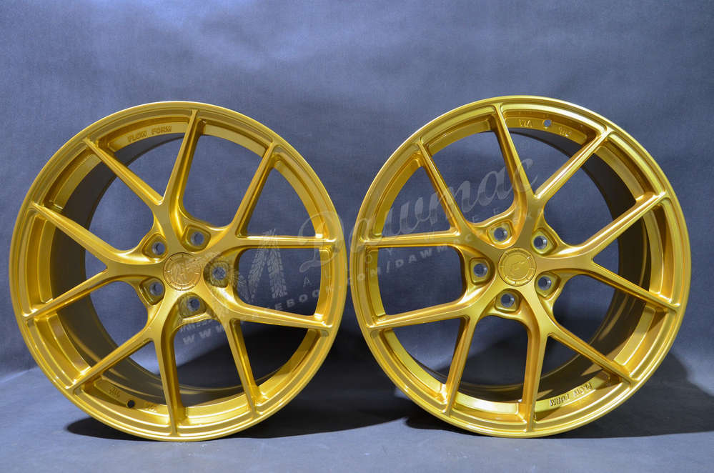 Japan Racing SL01 18" 8,5J ET20-42 + 9,5J ET25-38 BLANK Gold