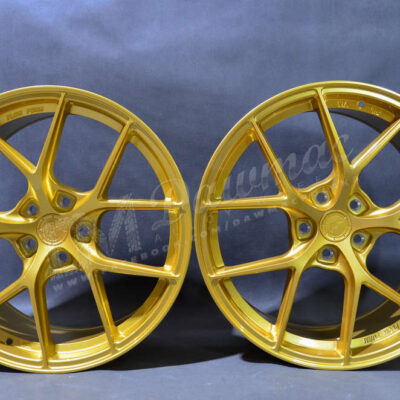 Japan Racing SL01 18" 8J ET20-40 + 9,5J ET25-ET38 BLANK Gold