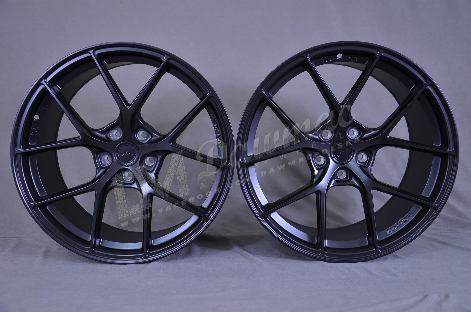 Japan Racing SL01 18" 8J ET20-40 + 9,5J ET25-ET38 BLANK Matt Black - obrazek 2